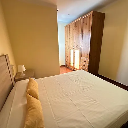 Agi Llotja Plazza * Росас